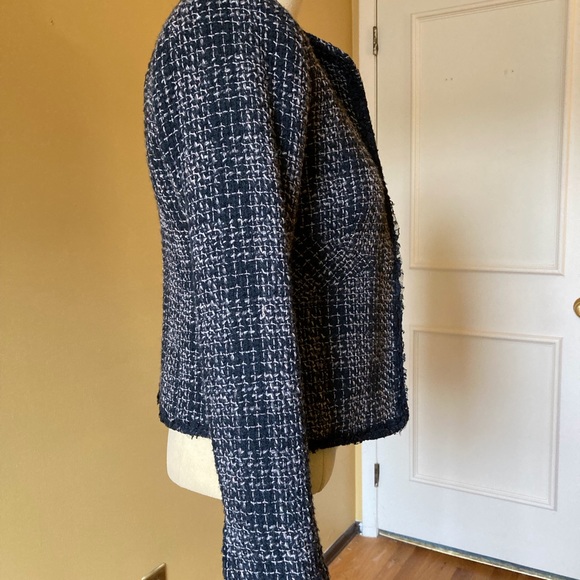 Redoute` women’s French style fitted wool tweed jacket with lace trim, size 6 - Picture 4 of 9